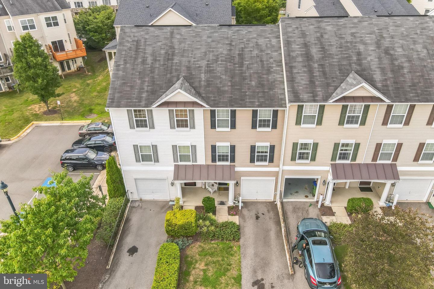 2913 TRUFFLE OAK PL, WOODBRIDGE, Virginia 22191, 3 Bedrooms Bedrooms, ,3 BathroomsBathrooms,Residential,For sale,2913 TRUFFLE OAK PL,VAPW2095368 MLS # VAPW2095368