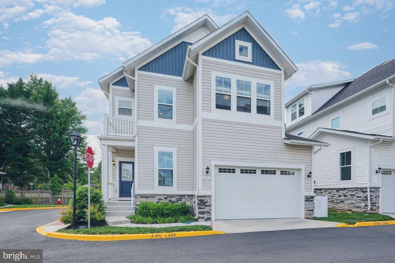 20769 PARTLOWS STORE SQ, ASHBURN, Virginia 20147, 4 Bedrooms Bedrooms, ,3 BathroomsBathrooms,Residential,For sale,20769 PARTLOWS STORE SQ,VALO2097616 MLS # VALO2097616