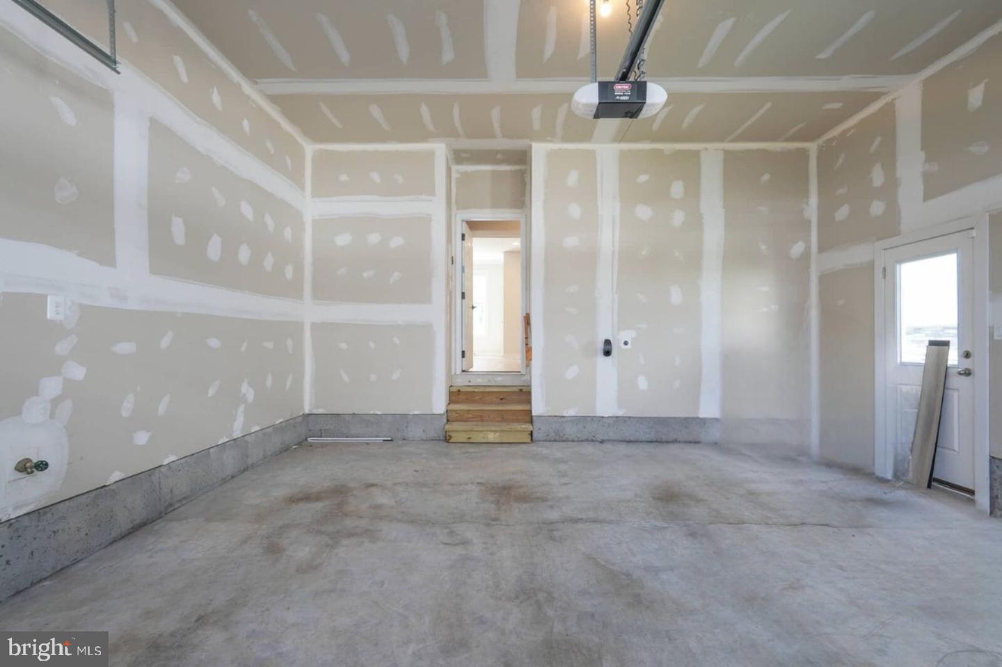 20769 PARTLOWS STORE SQ, ASHBURN, Virginia 20147, 4 Bedrooms Bedrooms, ,3 BathroomsBathrooms,Residential,For sale,20769 PARTLOWS STORE SQ,VALO2097616 MLS # VALO2097616