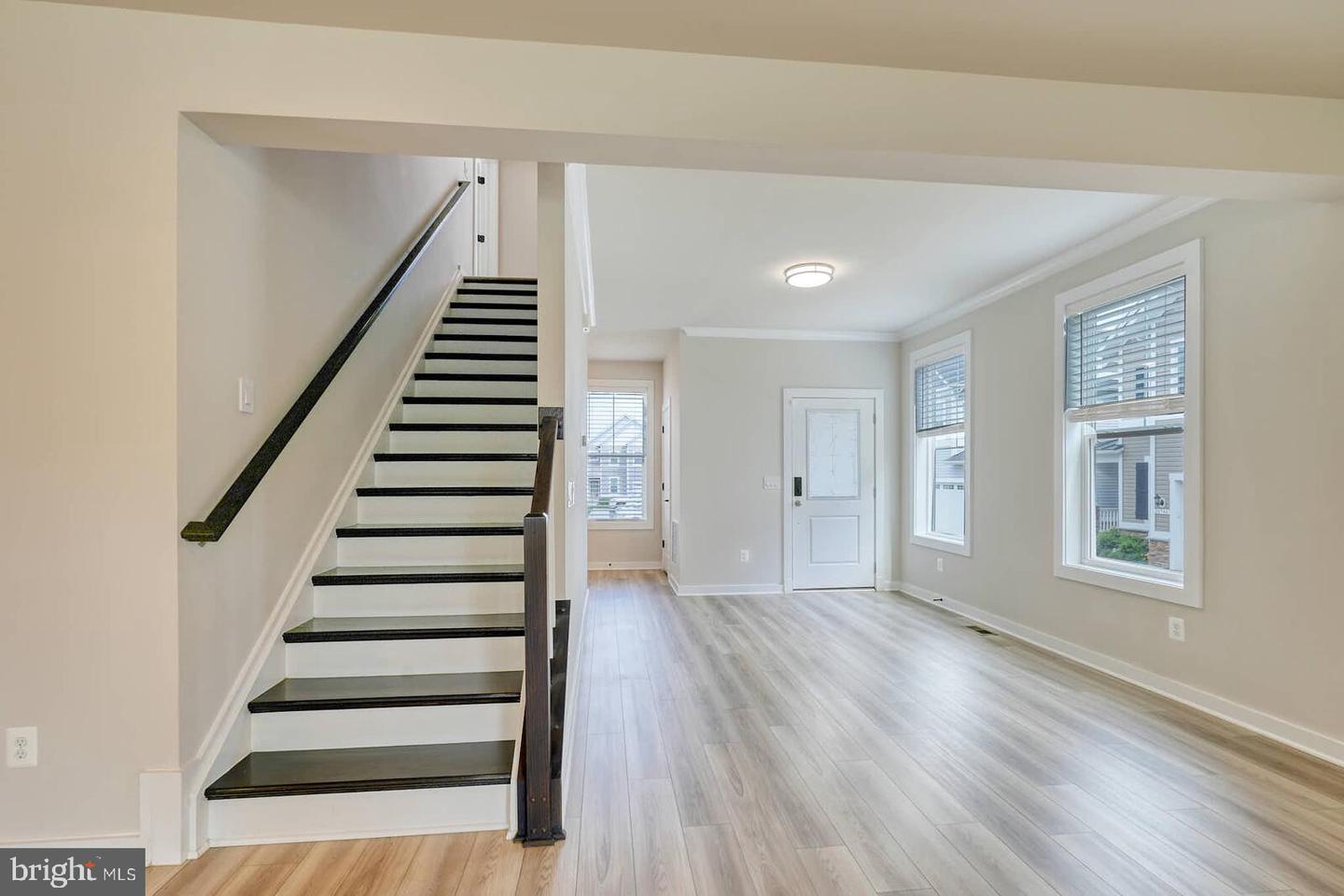 20769 PARTLOWS STORE SQ, ASHBURN, Virginia 20147, 4 Bedrooms Bedrooms, ,3 BathroomsBathrooms,Residential,For sale,20769 PARTLOWS STORE SQ,VALO2097616 MLS # VALO2097616