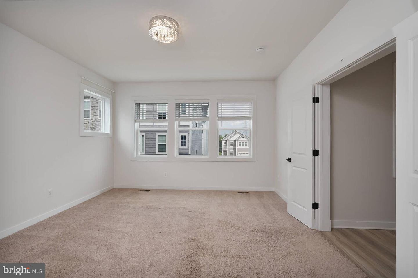 20769 PARTLOWS STORE SQ, ASHBURN, Virginia 20147, 4 Bedrooms Bedrooms, ,3 BathroomsBathrooms,Residential,For sale,20769 PARTLOWS STORE SQ,VALO2097616 MLS # VALO2097616