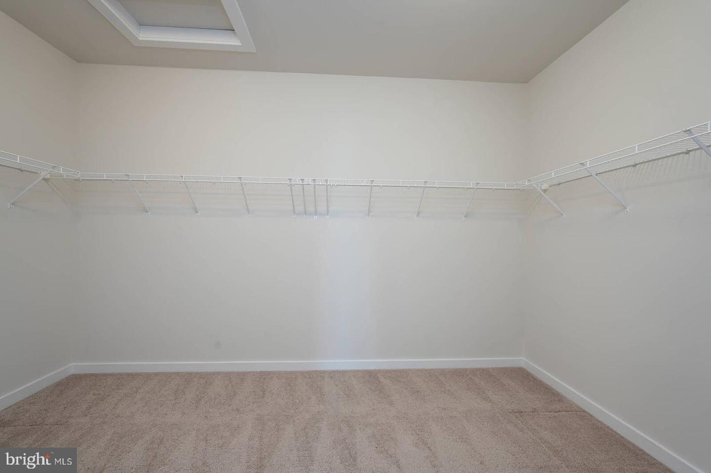 20769 PARTLOWS STORE SQ, ASHBURN, Virginia 20147, 4 Bedrooms Bedrooms, ,3 BathroomsBathrooms,Residential,For sale,20769 PARTLOWS STORE SQ,VALO2097616 MLS # VALO2097616