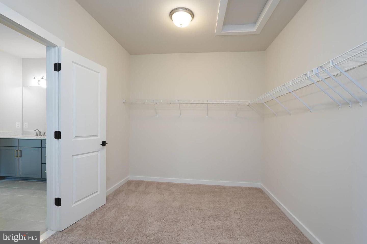 20769 PARTLOWS STORE SQ, ASHBURN, Virginia 20147, 4 Bedrooms Bedrooms, ,3 BathroomsBathrooms,Residential,For sale,20769 PARTLOWS STORE SQ,VALO2097616 MLS # VALO2097616