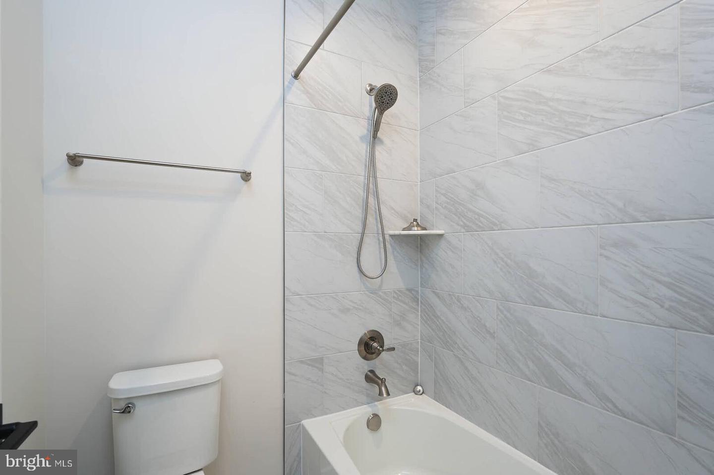 20769 PARTLOWS STORE SQ, ASHBURN, Virginia 20147, 4 Bedrooms Bedrooms, ,3 BathroomsBathrooms,Residential,For sale,20769 PARTLOWS STORE SQ,VALO2097616 MLS # VALO2097616