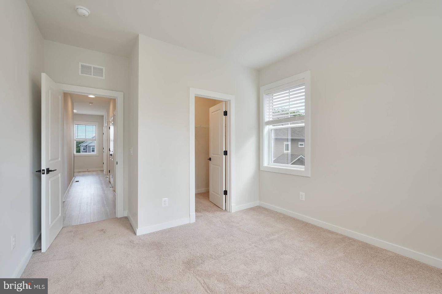 20769 PARTLOWS STORE SQ, ASHBURN, Virginia 20147, 4 Bedrooms Bedrooms, ,3 BathroomsBathrooms,Residential,For sale,20769 PARTLOWS STORE SQ,VALO2097616 MLS # VALO2097616