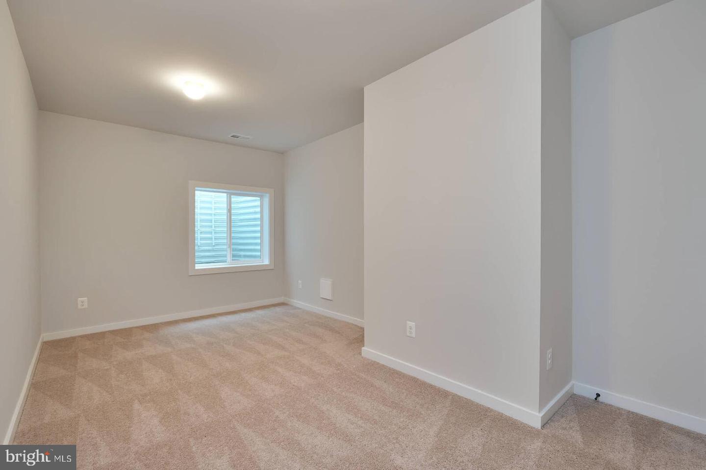 20769 PARTLOWS STORE SQ, ASHBURN, Virginia 20147, 4 Bedrooms Bedrooms, ,3 BathroomsBathrooms,Residential,For sale,20769 PARTLOWS STORE SQ,VALO2097616 MLS # VALO2097616