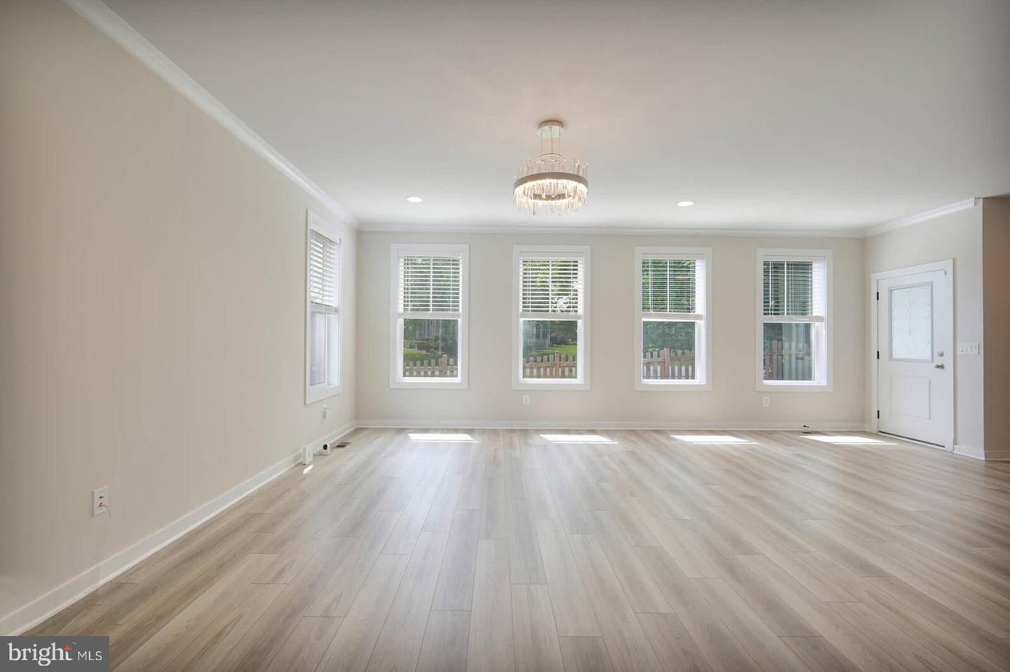 20769 PARTLOWS STORE SQ, ASHBURN, Virginia 20147, 4 Bedrooms Bedrooms, ,3 BathroomsBathrooms,Residential,For sale,20769 PARTLOWS STORE SQ,VALO2097616 MLS # VALO2097616