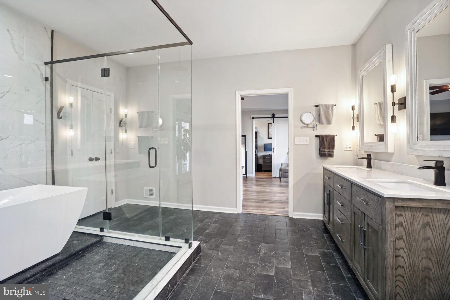 6800 LAKE POINTE DR, MINERAL, Virginia 23117, 4 Bedrooms Bedrooms, 15 Rooms Rooms,3 BathroomsBathrooms,Residential,For sale,6800 LAKE POINTE DR,VASP2033368 MLS # VASP2033368