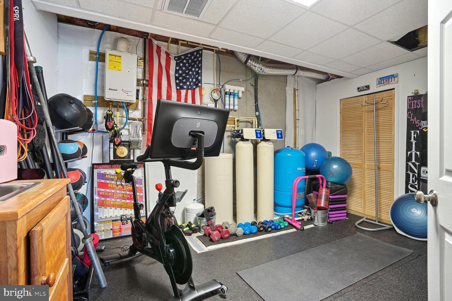 6800 LAKE POINTE DR, MINERAL, Virginia 23117, 4 Bedrooms Bedrooms, 15 Rooms Rooms,3 BathroomsBathrooms,Residential,For sale,6800 LAKE POINTE DR,VASP2033368 MLS # VASP2033368