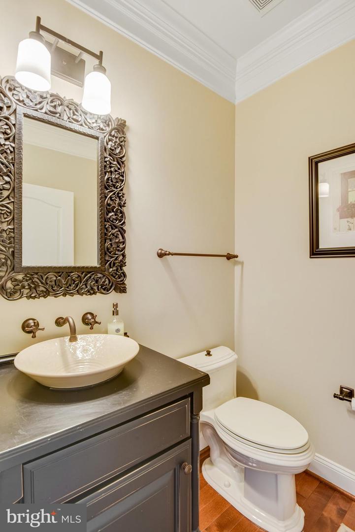 3449 FAWN WOOD LN, FAIRFAX, Virginia 22033, 5 Bedrooms Bedrooms, ,5 BathroomsBathrooms,Residential,For sale,3449 FAWN WOOD LN,VAFX2242776 MLS # VAFX2242776