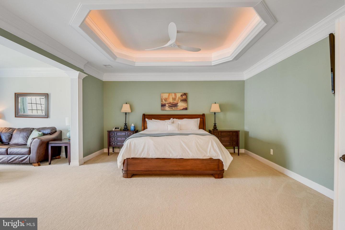 3449 FAWN WOOD LN, FAIRFAX, Virginia 22033, 5 Bedrooms Bedrooms, ,5 BathroomsBathrooms,Residential,For sale,3449 FAWN WOOD LN,VAFX2242776 MLS # VAFX2242776