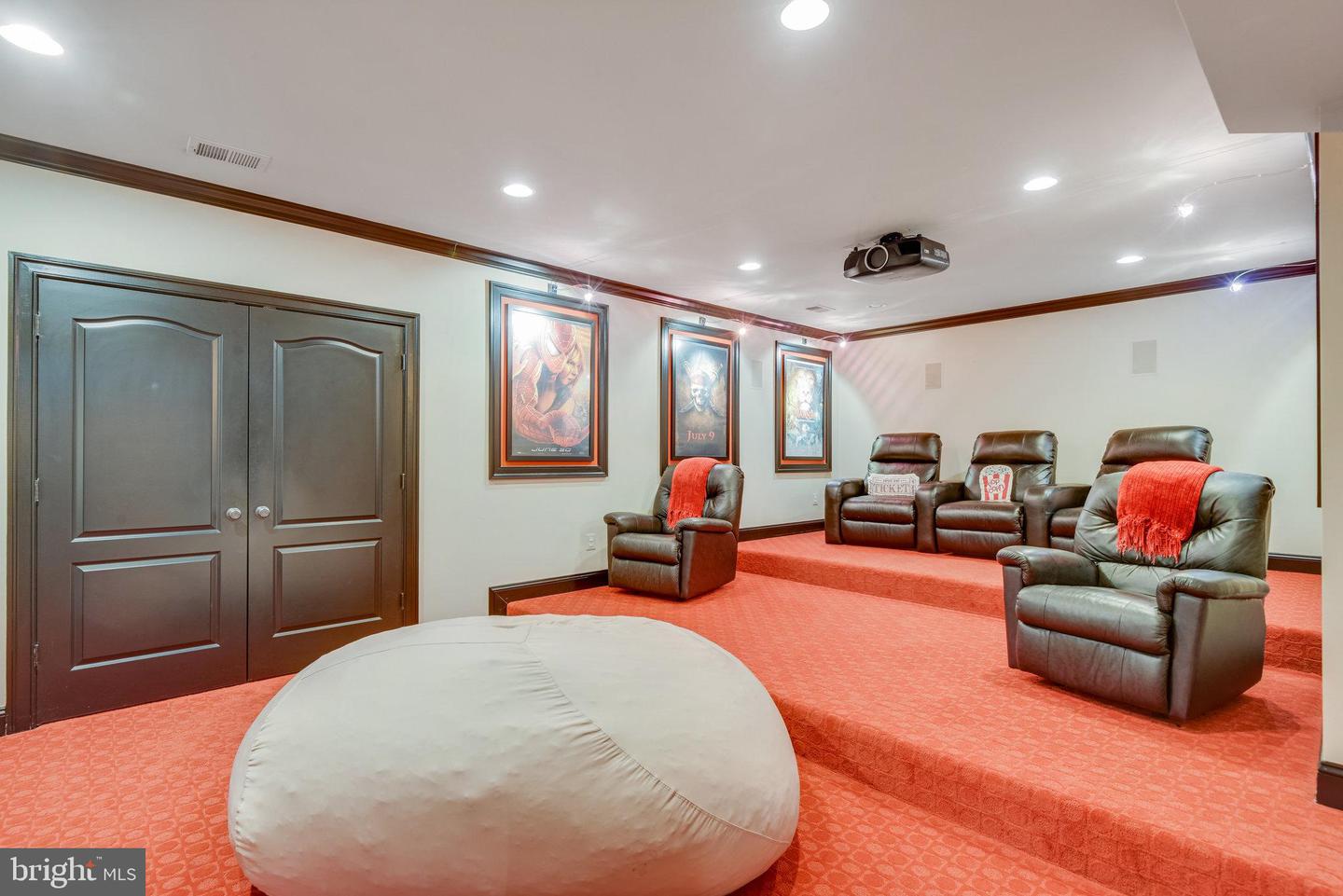 3449 FAWN WOOD LN, FAIRFAX, Virginia 22033, 5 Bedrooms Bedrooms, ,5 BathroomsBathrooms,Residential,For sale,3449 FAWN WOOD LN,VAFX2242776 MLS # VAFX2242776