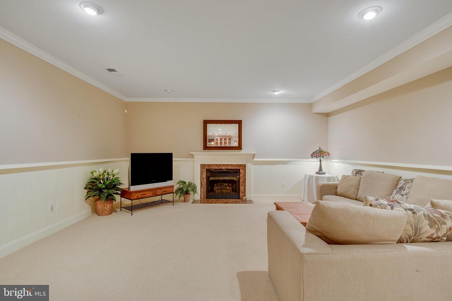 3449 FAWN WOOD LN, FAIRFAX, Virginia 22033, 5 Bedrooms Bedrooms, ,5 BathroomsBathrooms,Residential,For sale,3449 FAWN WOOD LN,VAFX2242776 MLS # VAFX2242776