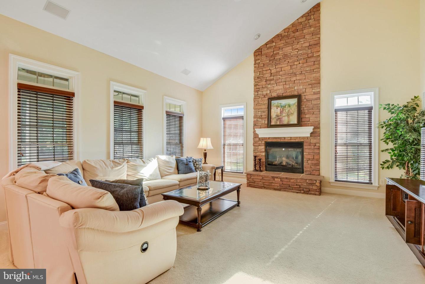 3449 FAWN WOOD LN, FAIRFAX, Virginia 22033, 5 Bedrooms Bedrooms, ,5 BathroomsBathrooms,Residential,For sale,3449 FAWN WOOD LN,VAFX2242776 MLS # VAFX2242776