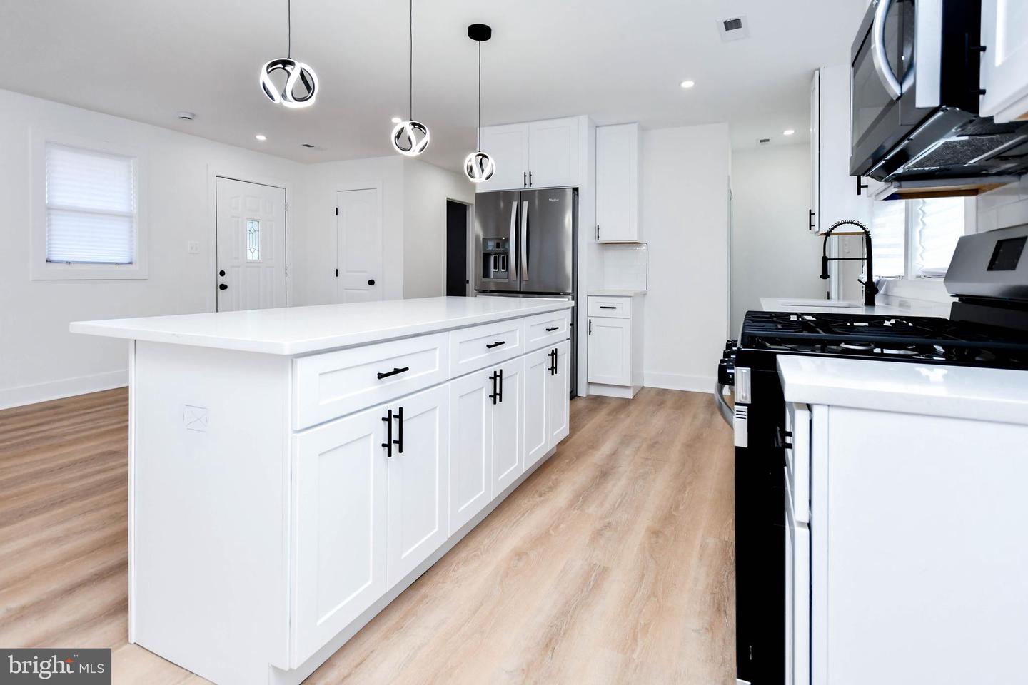 4827 MEADE ST NE, WASHINGTON, District Of Columbia 20019, 4 Bedrooms Bedrooms, ,3 BathroomsBathrooms,Residential,For sale,4827 MEADE ST NE,DCDC2202152 MLS # DCDC2202152