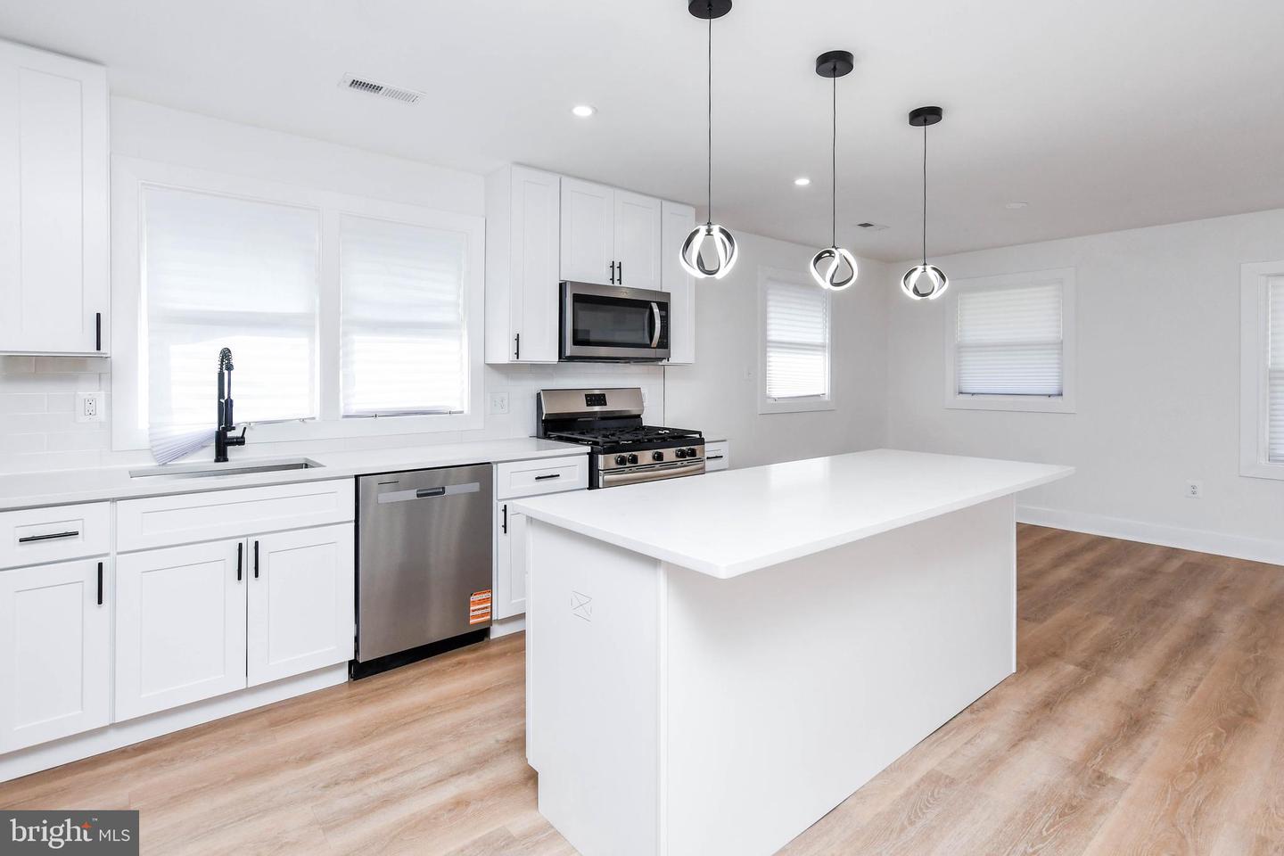4827 MEADE ST NE, WASHINGTON, District Of Columbia 20019, 4 Bedrooms Bedrooms, ,3 BathroomsBathrooms,Residential,For sale,4827 MEADE ST NE,DCDC2202152 MLS # DCDC2202152