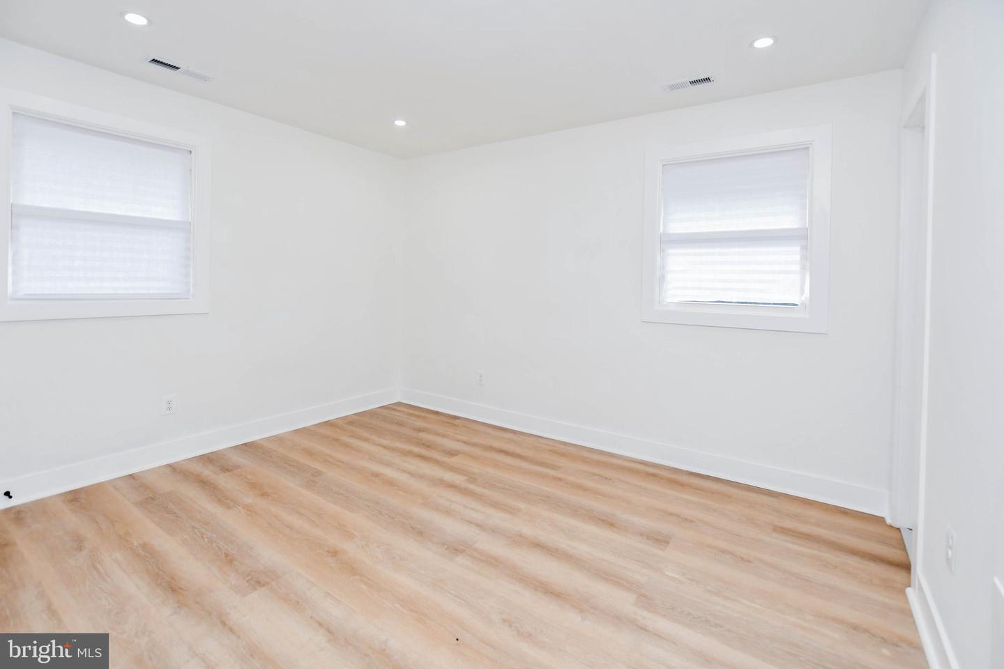 4827 MEADE ST NE, WASHINGTON, District Of Columbia 20019, 4 Bedrooms Bedrooms, ,3 BathroomsBathrooms,Residential,For sale,4827 MEADE ST NE,DCDC2202152 MLS # DCDC2202152