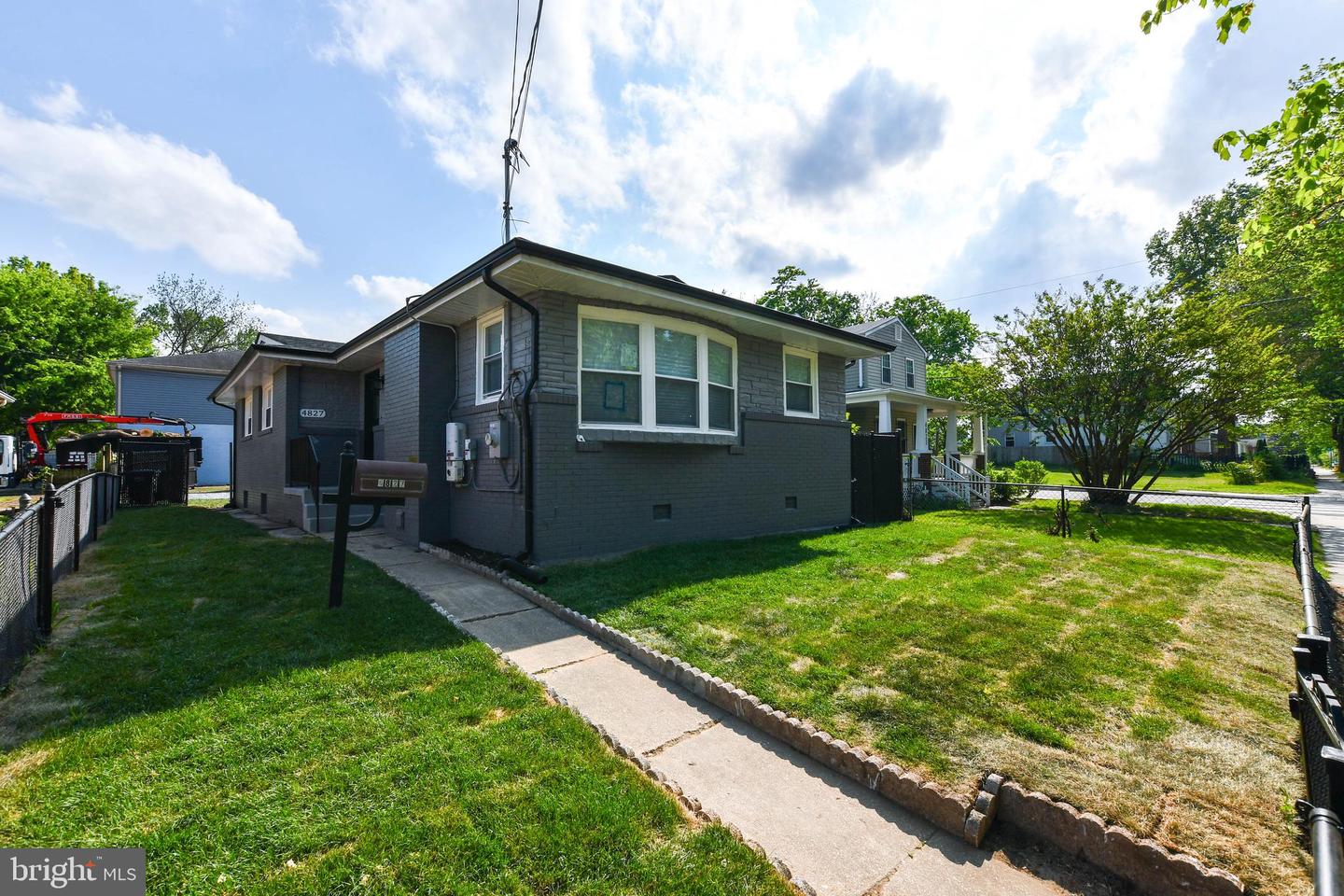 4827 MEADE ST NE, WASHINGTON, District Of Columbia 20019, 4 Bedrooms Bedrooms, ,3 BathroomsBathrooms,Residential,For sale,4827 MEADE ST NE,DCDC2202152 MLS # DCDC2202152