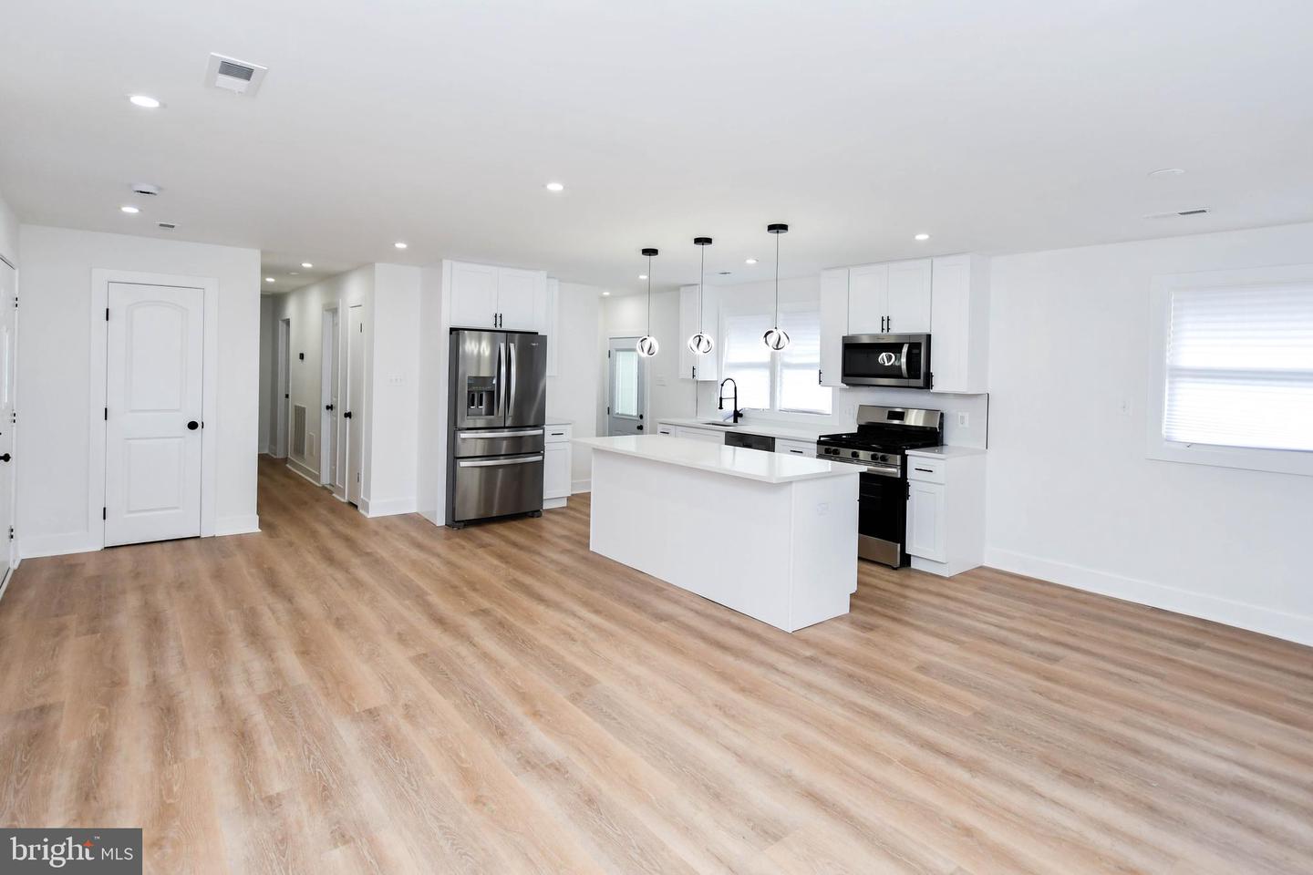 4827 MEADE ST NE, WASHINGTON, District Of Columbia 20019, 4 Bedrooms Bedrooms, ,3 BathroomsBathrooms,Residential,For sale,4827 MEADE ST NE,DCDC2202152 MLS # DCDC2202152