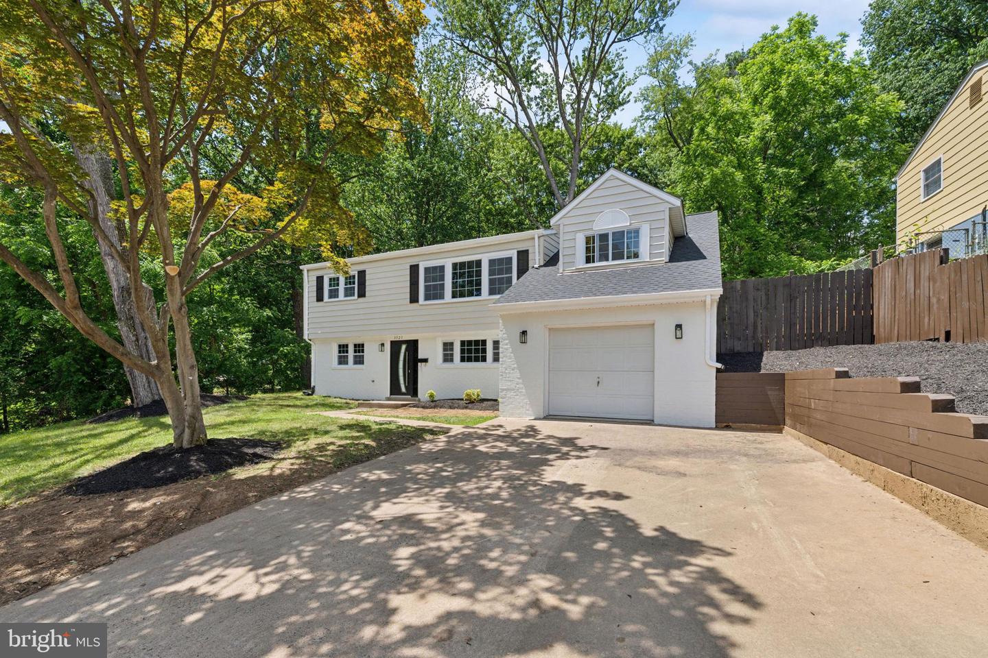 3521 FORESTDALE AVE, WOODBRIDGE, Virginia 22193, 4 Bedrooms Bedrooms, ,2 BathroomsBathrooms,Residential,For sale,3521 FORESTDALE AVE,VAPW2095416 MLS # VAPW2095416