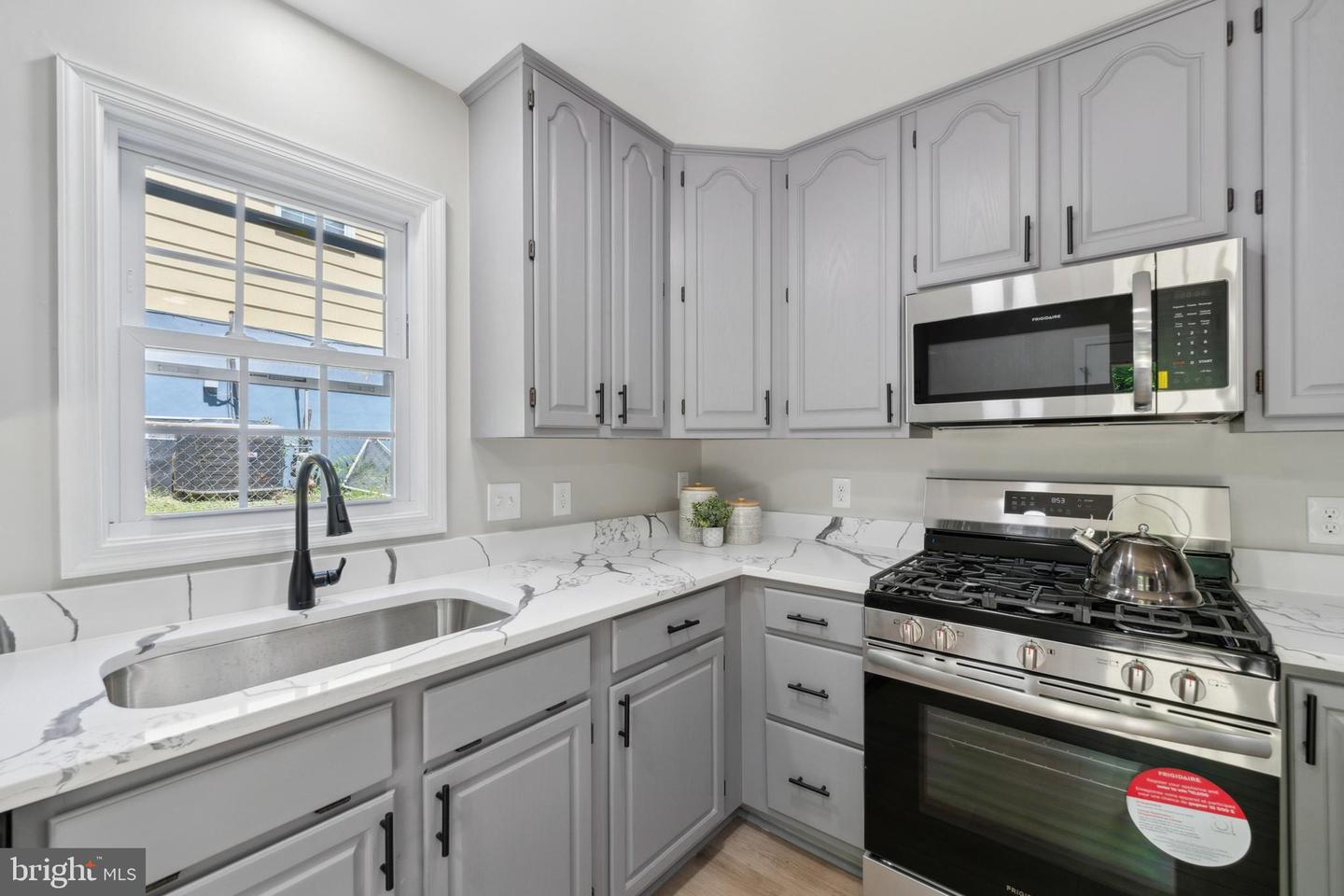 3521 FORESTDALE AVE, WOODBRIDGE, Virginia 22193, 4 Bedrooms Bedrooms, ,2 BathroomsBathrooms,Residential,For sale,3521 FORESTDALE AVE,VAPW2095416 MLS # VAPW2095416
