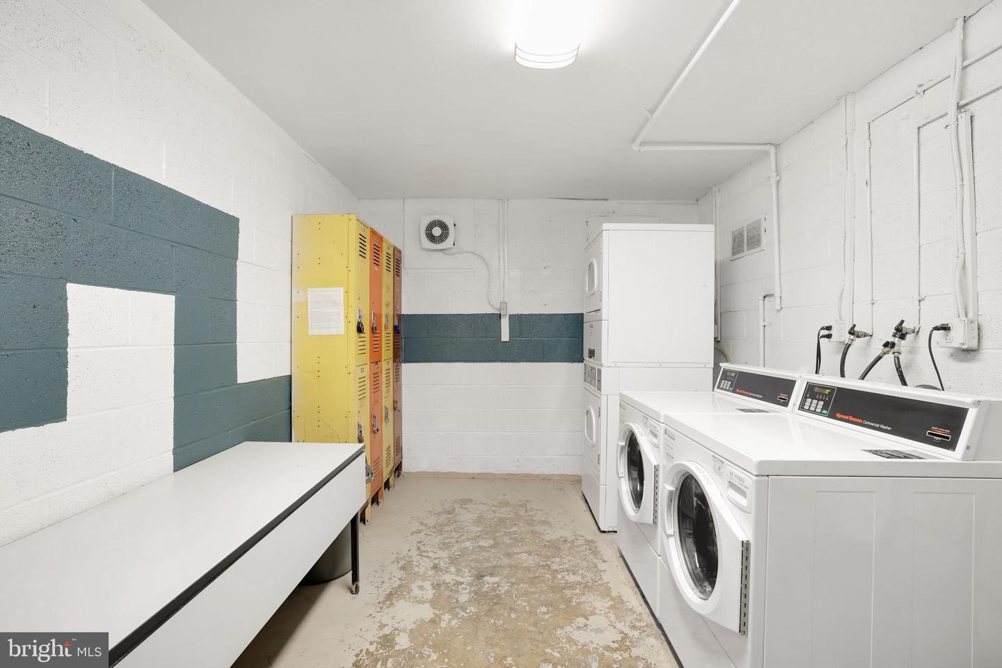 5041 7TH RD S #102, ARLINGTON, Virginia 22204, 2 Bedrooms Bedrooms, ,1 BathroomBathrooms,Residential,For sale,5041 7TH RD S #102,VAAR2058076 MLS # VAAR2058076