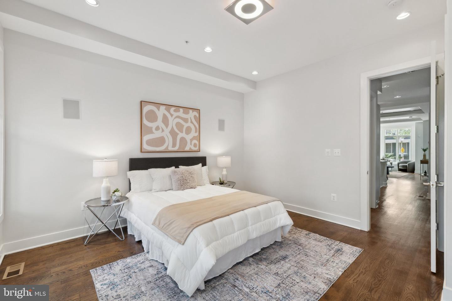652 L ST NE #1, WASHINGTON, District Of Columbia 20002, 3 Bedrooms Bedrooms, ,3 BathroomsBathrooms,Residential,For sale,652 L ST NE #1,DCDC2202154 MLS # DCDC2202154