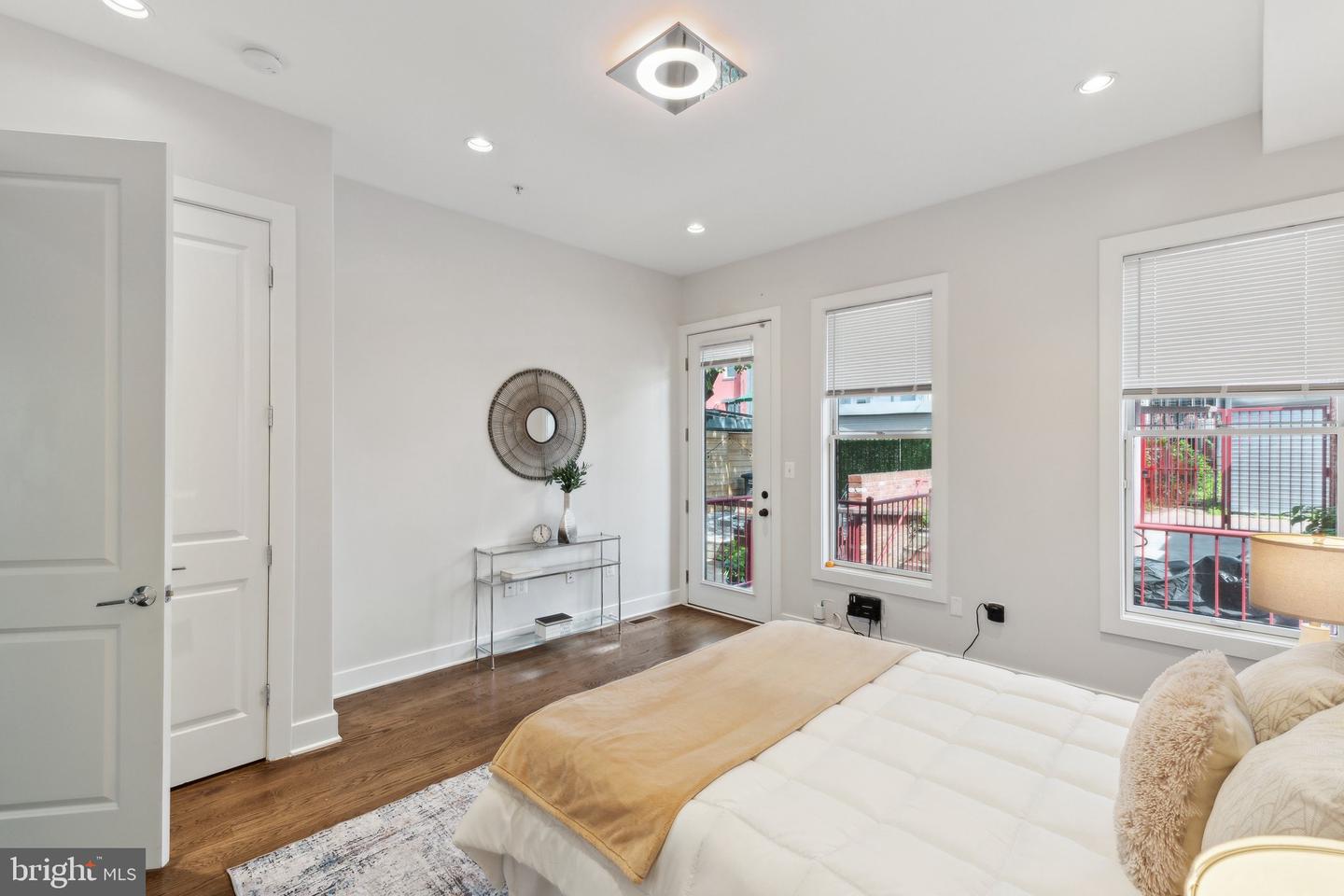 652 L ST NE #1, WASHINGTON, District Of Columbia 20002, 3 Bedrooms Bedrooms, ,3 BathroomsBathrooms,Residential,For sale,652 L ST NE #1,DCDC2202154 MLS # DCDC2202154