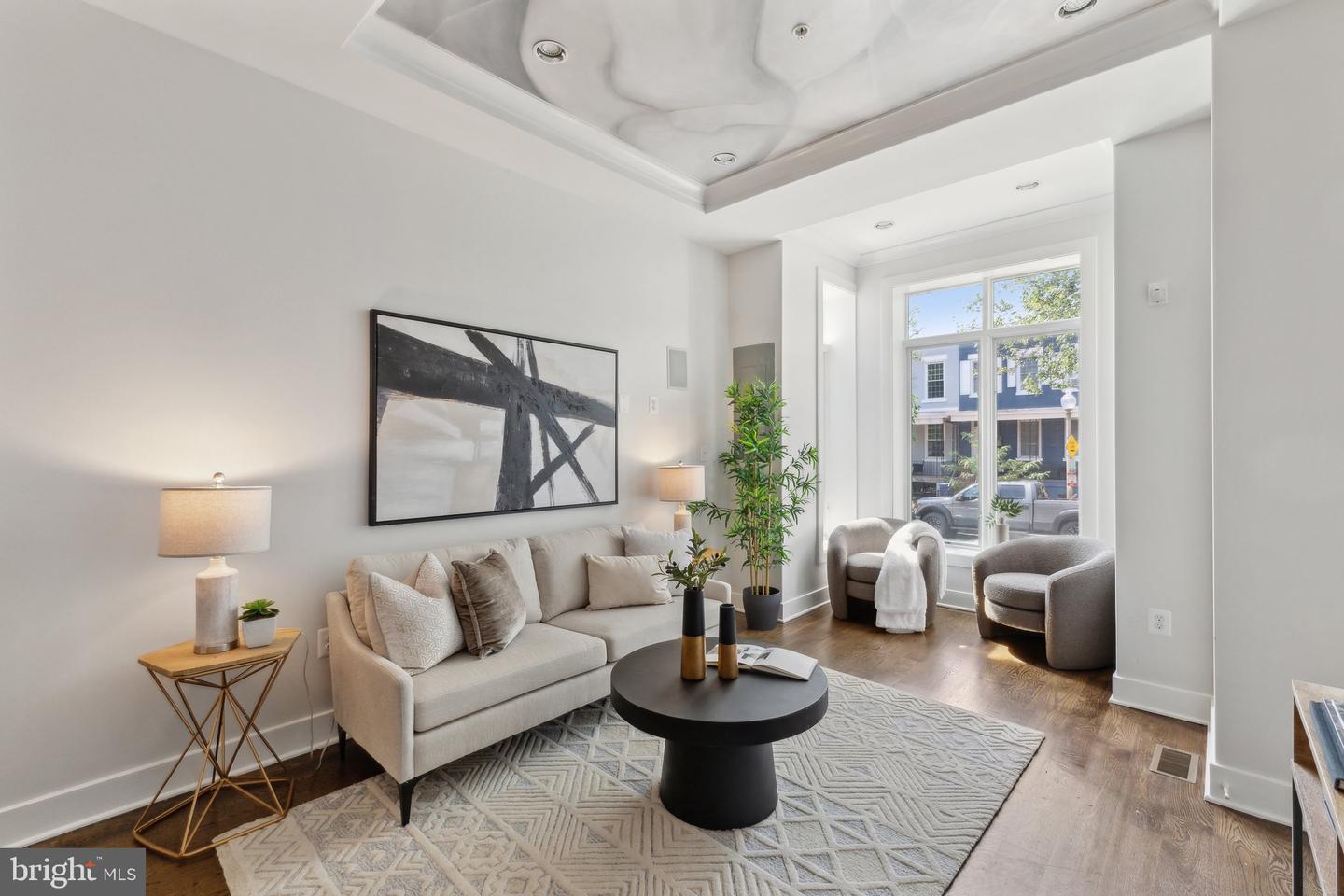 652 L ST NE #1, WASHINGTON, District Of Columbia 20002, 3 Bedrooms Bedrooms, ,3 BathroomsBathrooms,Residential,For sale,652 L ST NE #1,DCDC2202154 MLS # DCDC2202154