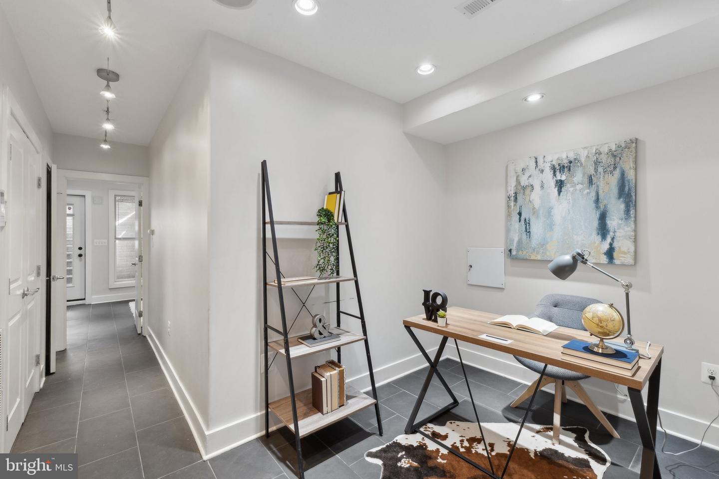 652 L ST NE #1, WASHINGTON, District Of Columbia 20002, 3 Bedrooms Bedrooms, ,3 BathroomsBathrooms,Residential,For sale,652 L ST NE #1,DCDC2202154 MLS # DCDC2202154