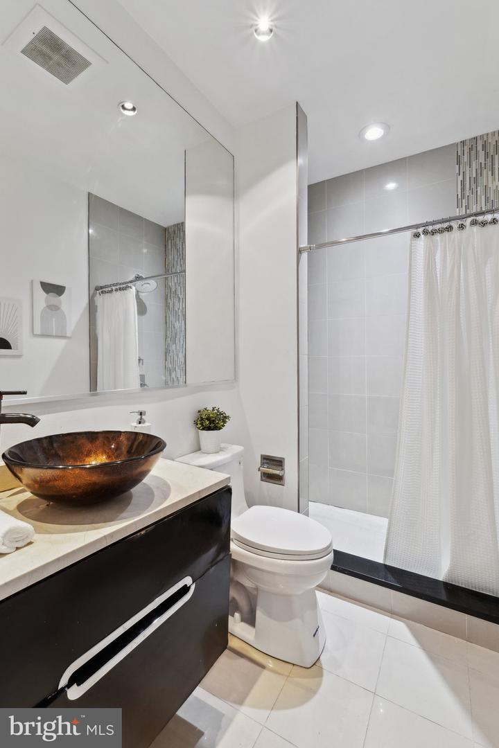 652 L ST NE #1, WASHINGTON, District Of Columbia 20002, 3 Bedrooms Bedrooms, ,3 BathroomsBathrooms,Residential,For sale,652 L ST NE #1,DCDC2202154 MLS # DCDC2202154