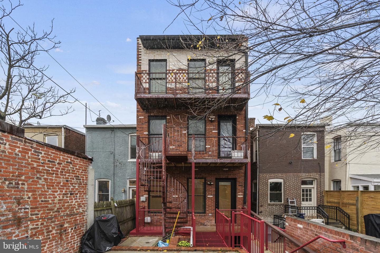 652 L ST NE #1, WASHINGTON, District Of Columbia 20002, 3 Bedrooms Bedrooms, ,3 BathroomsBathrooms,Residential,For sale,652 L ST NE #1,DCDC2202154 MLS # DCDC2202154