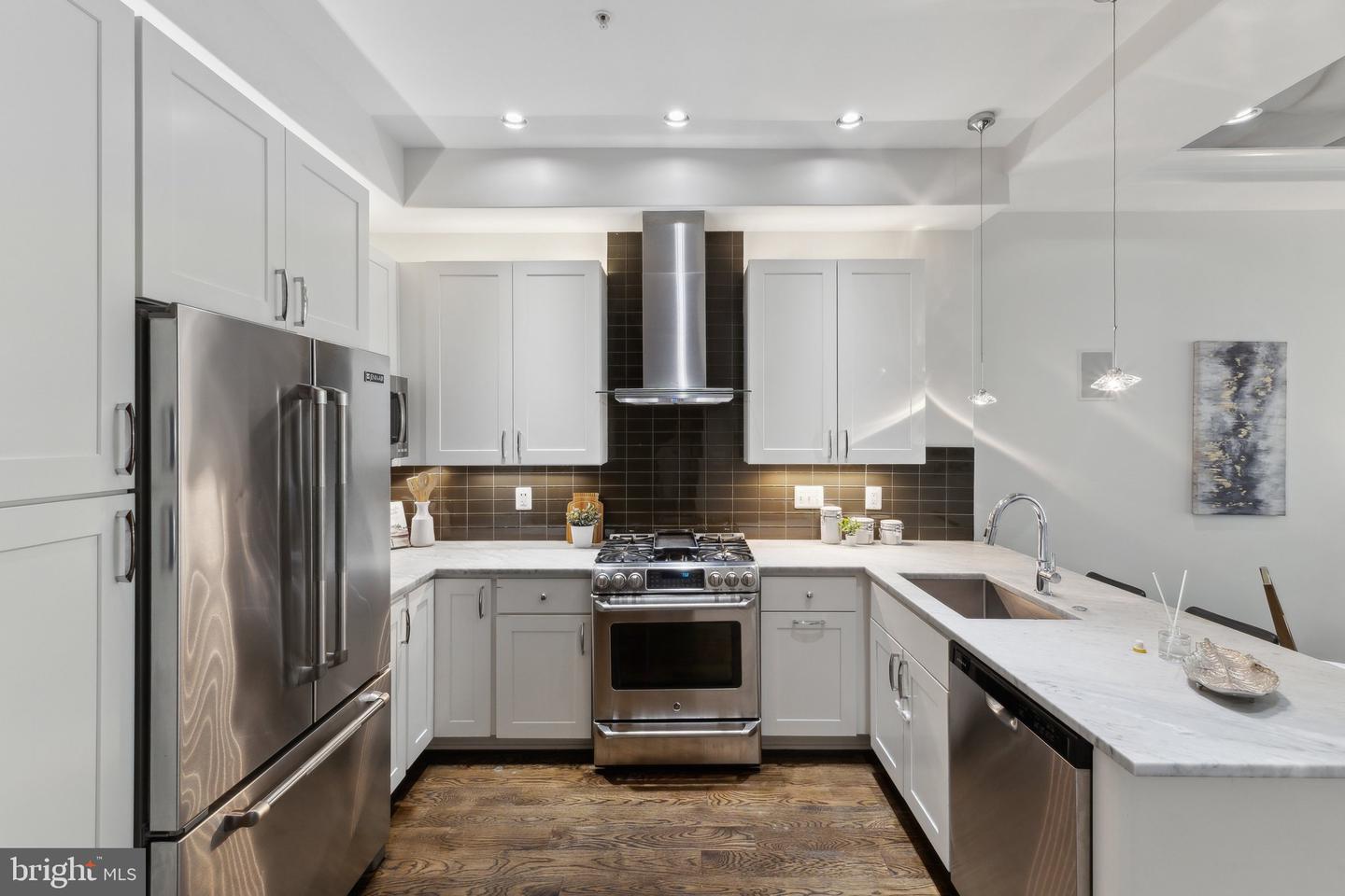 652 L ST NE #1, WASHINGTON, District Of Columbia 20002, 3 Bedrooms Bedrooms, ,3 BathroomsBathrooms,Residential,For sale,652 L ST NE #1,DCDC2202154 MLS # DCDC2202154