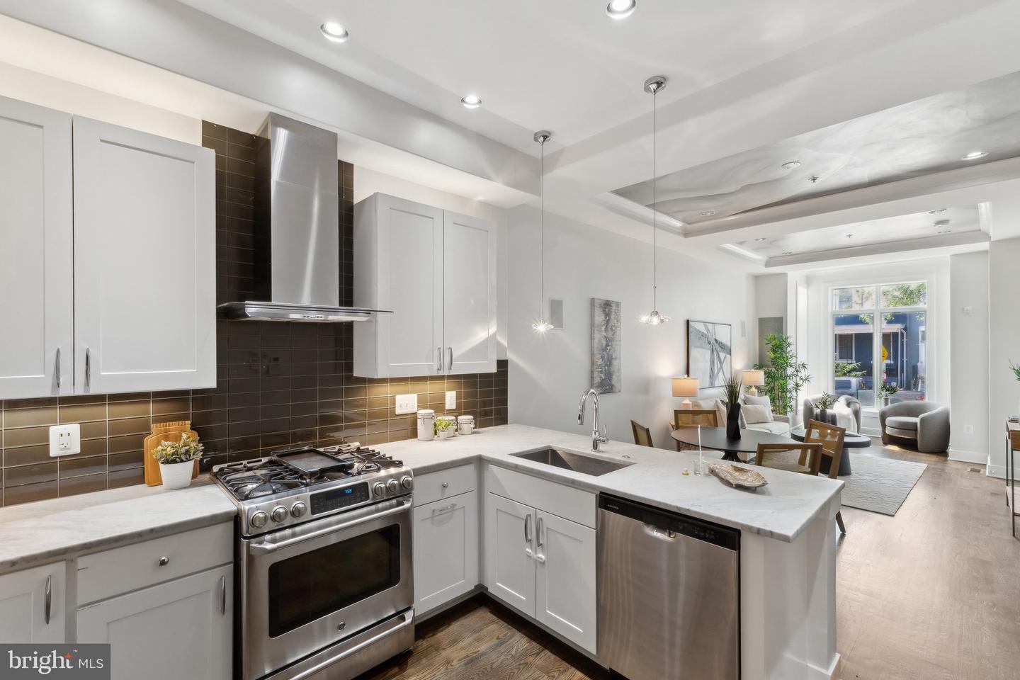 652 L ST NE #1, WASHINGTON, District Of Columbia 20002, 3 Bedrooms Bedrooms, ,3 BathroomsBathrooms,Residential,For sale,652 L ST NE #1,DCDC2202154 MLS # DCDC2202154