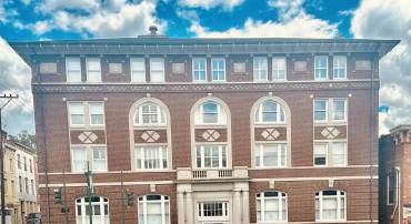 41 N AUGUSTA ST, STAUNTON, Virginia 24401, ,Commercial,41 N AUGUSTA ST,664910 MLS # 664910