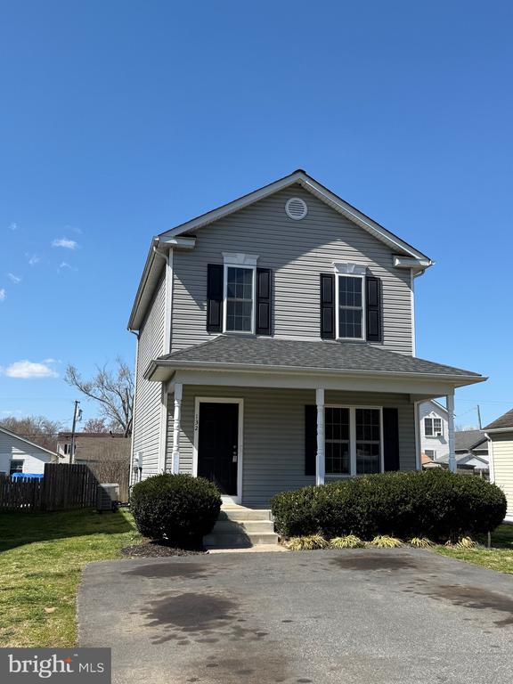 132 MANSFIELD ST, FREDERICKSBURG, Virginia 22408, 3 Bedrooms Bedrooms, ,2 BathroomsBathrooms,Residential,132 MANSFIELD ST,VASP2029738 MLS # VASP2029738