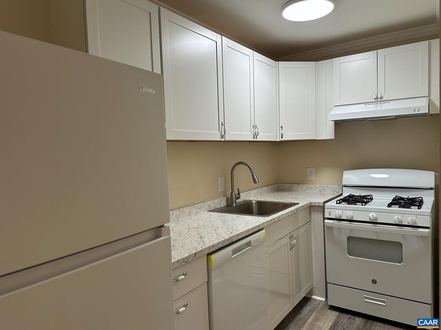 820 RUNNEL CT #4, CHARLOTTESVILLE, Virginia 22901, 3 Bedrooms Bedrooms, ,1 BathroomBathrooms,Residential,For sale,820 RUNNEL CT #4,660276 MLS # 660276