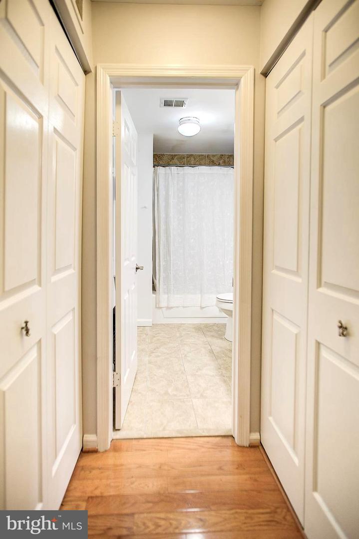 4505 SAHALEE CT #A, ALEXANDRIA, Virginia 22312, 1 Bedroom Bedrooms, ,1 BathroomBathrooms,Residential,For sale,4505 SAHALEE CT #A,VAFX2219446 MLS # VAFX2219446