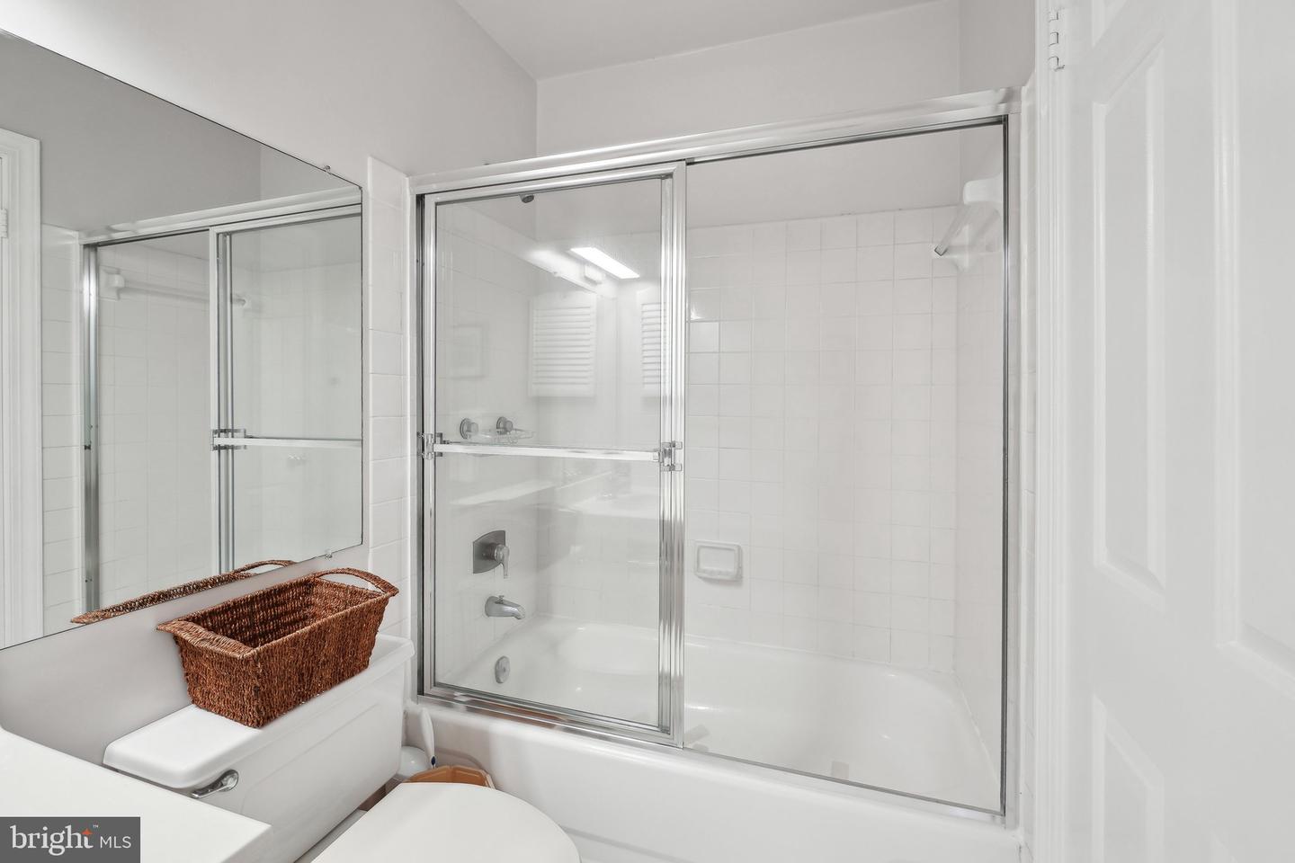414 3RD ST SE, WASHINGTON, District Of Columbia 20003, 3 Bedrooms Bedrooms, ,3 BathroomsBathrooms,Residential,For sale,414 3RD ST SE,DCDC2184756 MLS # DCDC2184756