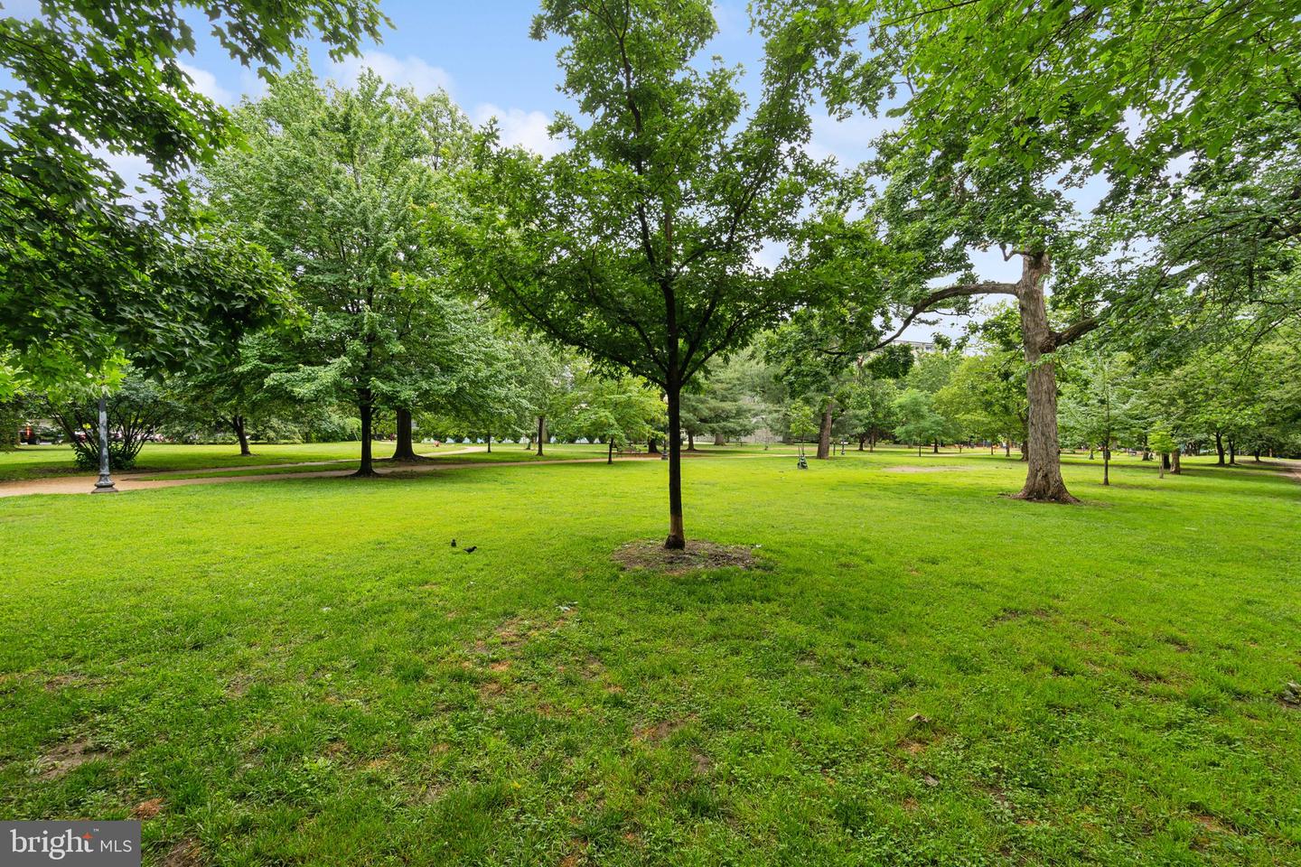 414 3RD ST SE, WASHINGTON, District Of Columbia 20003, 3 Bedrooms Bedrooms, ,3 BathroomsBathrooms,Residential,For sale,414 3RD ST SE,DCDC2184756 MLS # DCDC2184756