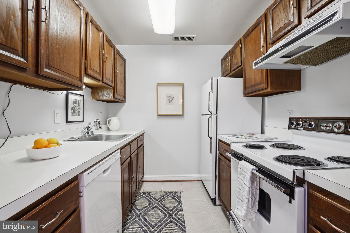 414 3RD ST SE, WASHINGTON, District Of Columbia 20003, 3 Bedrooms Bedrooms, ,3 BathroomsBathrooms,Residential,For sale,414 3RD ST SE,DCDC2184756 MLS # DCDC2184756