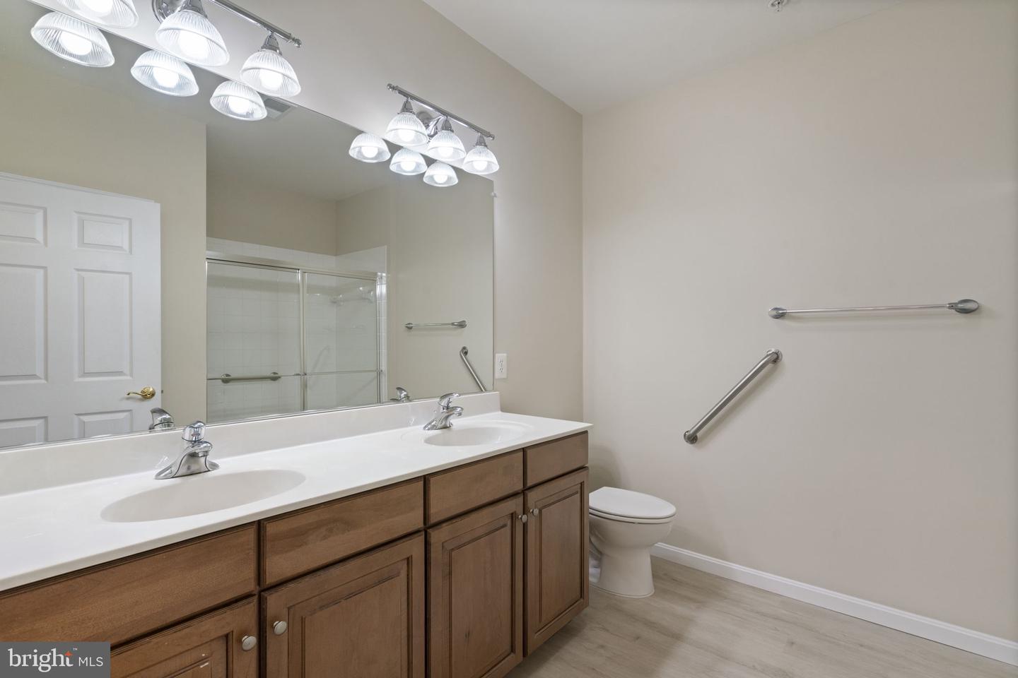 20751 ROYAL PALACE SQ #104, STERLING, Virginia 20165, 3 Bedrooms Bedrooms, ,2 BathroomsBathrooms,Residential,For sale,20751 ROYAL PALACE SQ #104,VALO2089344 MLS # VALO2089344