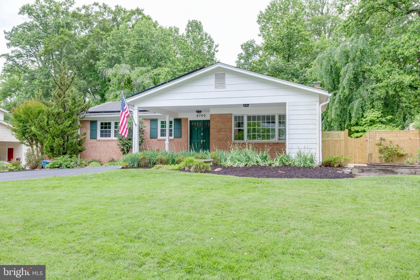 6700 HUNTSMAN BLVD, SPRINGFIELD, Virginia 22152, 4 Bedrooms Bedrooms, ,3 BathroomsBathrooms,Residential,For sale,6700 HUNTSMAN BLVD,VAFX2224760 MLS # VAFX2224760
