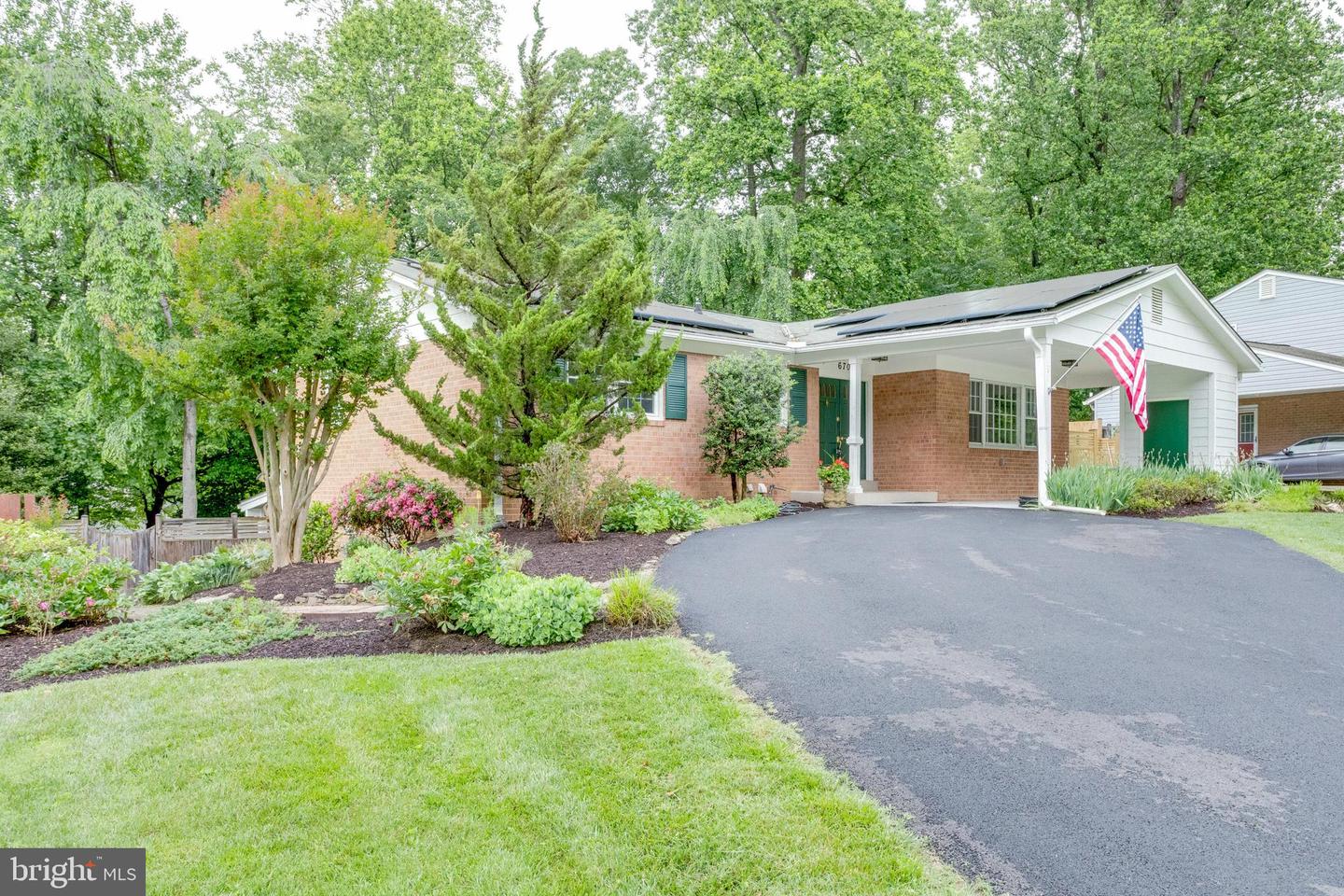 6700 HUNTSMAN BLVD, SPRINGFIELD, Virginia 22152, 4 Bedrooms Bedrooms, ,3 BathroomsBathrooms,Residential,For sale,6700 HUNTSMAN BLVD,VAFX2224760 MLS # VAFX2224760