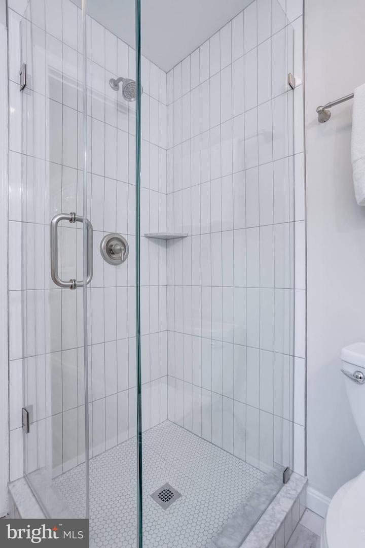 6700 HUNTSMAN BLVD, SPRINGFIELD, Virginia 22152, 4 Bedrooms Bedrooms, ,3 BathroomsBathrooms,Residential,For sale,6700 HUNTSMAN BLVD,VAFX2224760 MLS # VAFX2224760