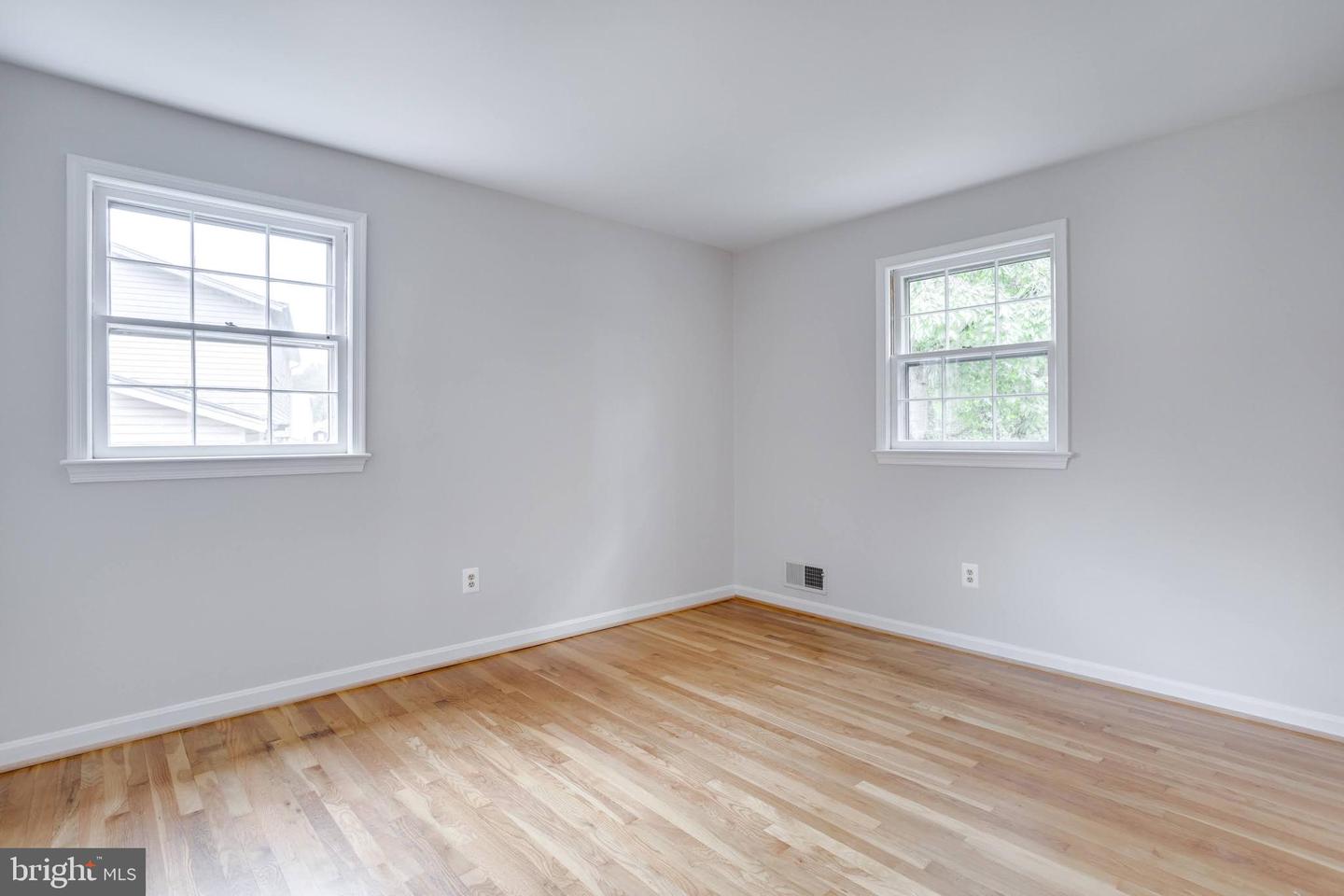 6700 HUNTSMAN BLVD, SPRINGFIELD, Virginia 22152, 4 Bedrooms Bedrooms, ,3 BathroomsBathrooms,Residential,For sale,6700 HUNTSMAN BLVD,VAFX2224760 MLS # VAFX2224760
