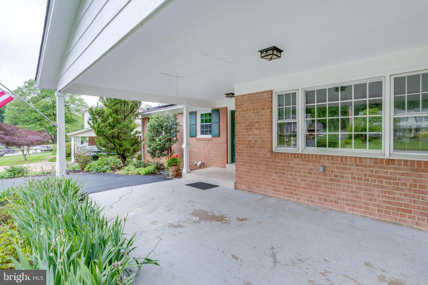 6700 HUNTSMAN BLVD, SPRINGFIELD, Virginia 22152, 4 Bedrooms Bedrooms, ,3 BathroomsBathrooms,Residential,For sale,6700 HUNTSMAN BLVD,VAFX2224760 MLS # VAFX2224760