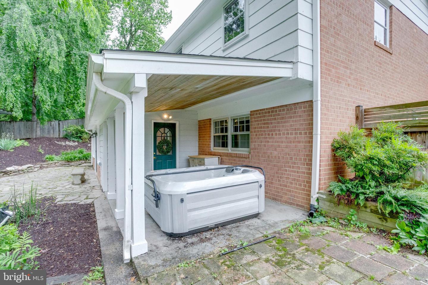 6700 HUNTSMAN BLVD, SPRINGFIELD, Virginia 22152, 4 Bedrooms Bedrooms, ,3 BathroomsBathrooms,Residential,For sale,6700 HUNTSMAN BLVD,VAFX2224760 MLS # VAFX2224760