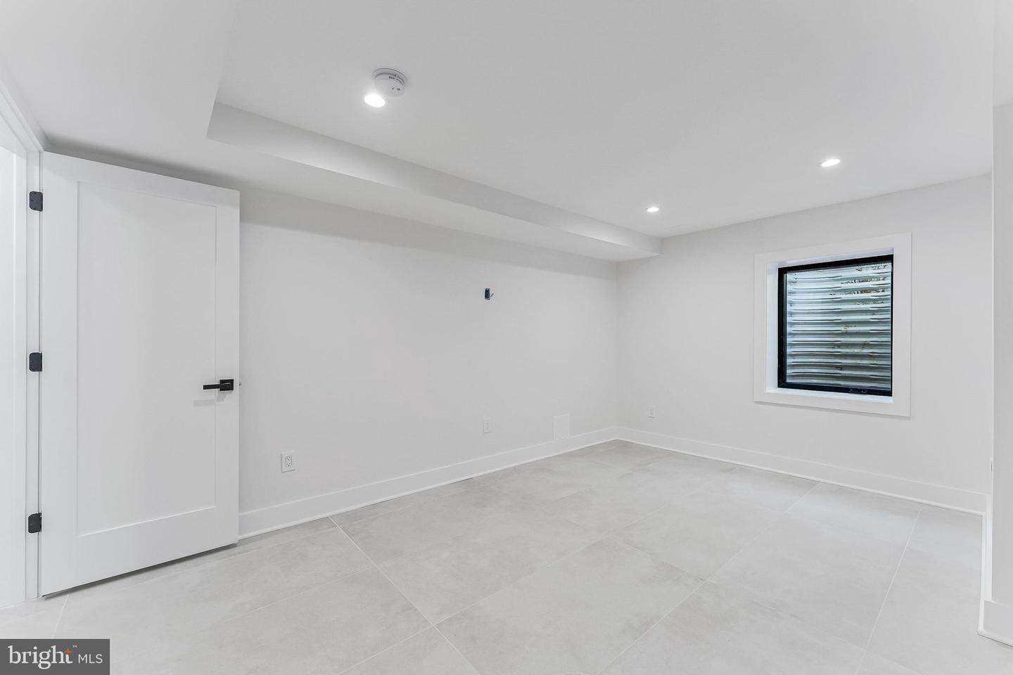 824 N EDISON ST, ARLINGTON, Virginia 22205, 5 Bedrooms Bedrooms, ,4 BathroomsBathrooms,Residential,For sale,824 N EDISON ST,VAAR2054058 MLS # VAAR2054058