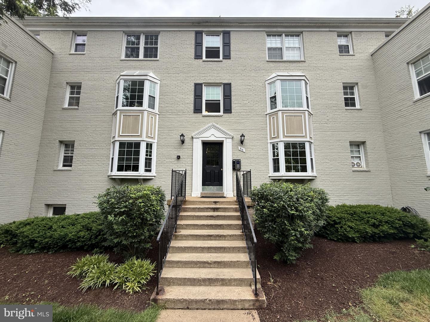 816 S ARLINGTON MILL DR #5-303, ARLINGTON, Virginia 22204, 1 Bedroom Bedrooms, ,1 BathroomBathrooms,Residential,For sale,816 S ARLINGTON MILL DR #5-303,VAAR2054574 MLS # VAAR2054574